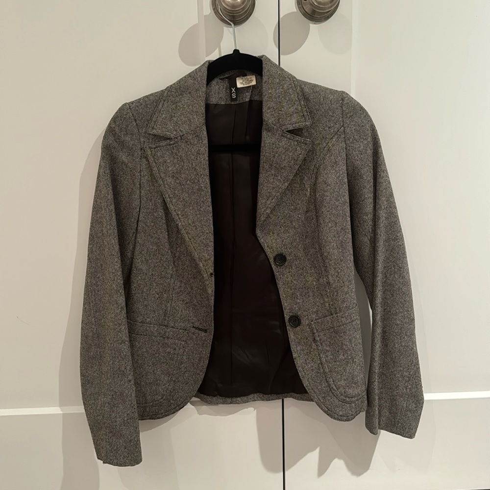 Black and white tweed print blazer in a XS